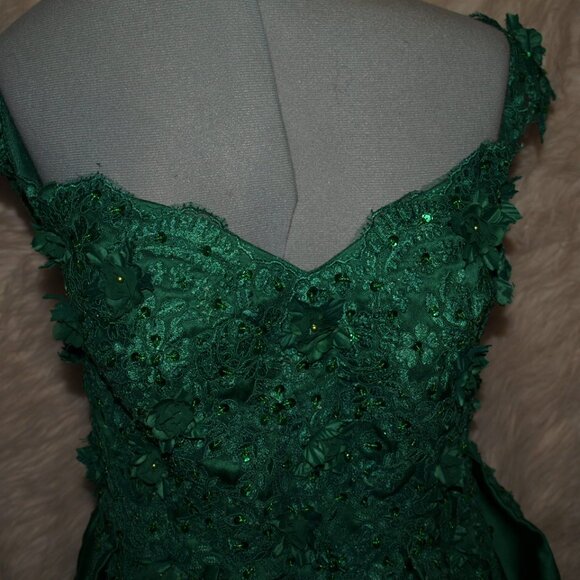 Green Floral Formal GOWN BY STACEES Size 16 NEW Short sleeve - Picture 2 of 13